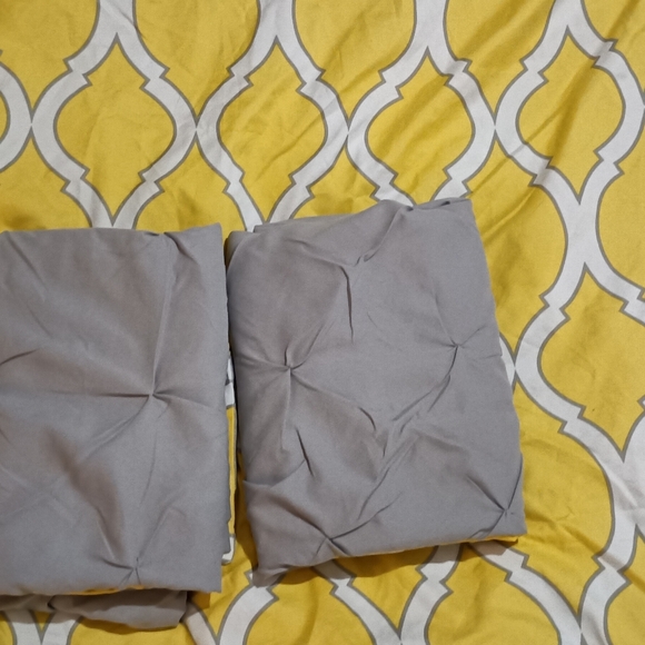 VCNY Home Scottsdale Ruched 3 Piece Reversible Queen Bedding Duvet Cover Set - Picture 2 of 10